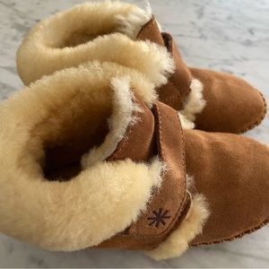 LL Bean LL Shearling Suede Bootie Boot Slippers Toddler 9-10 excellent condition